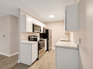 1824 Seven Pines Rd #1, Springfield, IL 62704