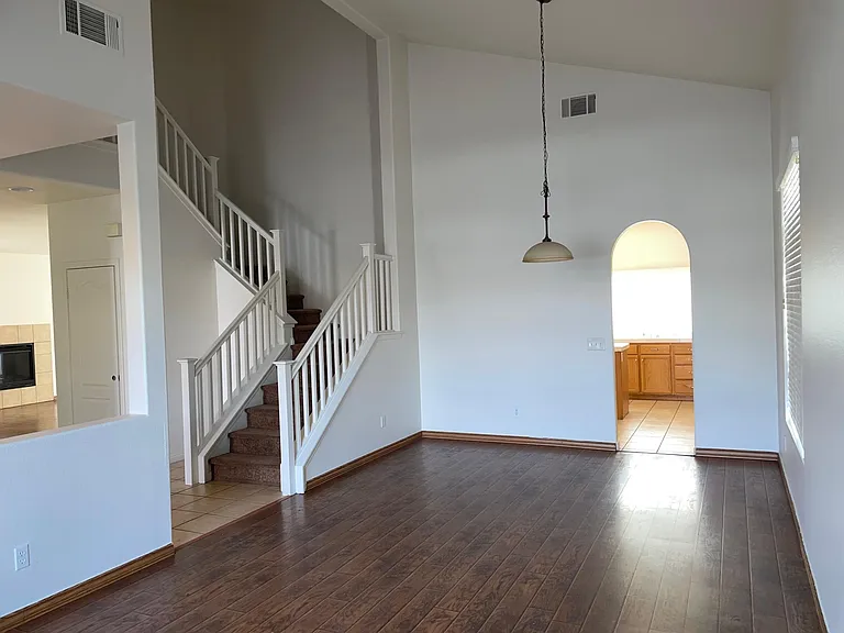 12661 Luna Rd — Photo 3