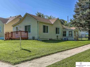 6547 Wirt St, Omaha, NE 68104