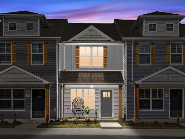 106 Quarry Point Dr, Clarksville, TN 37043
