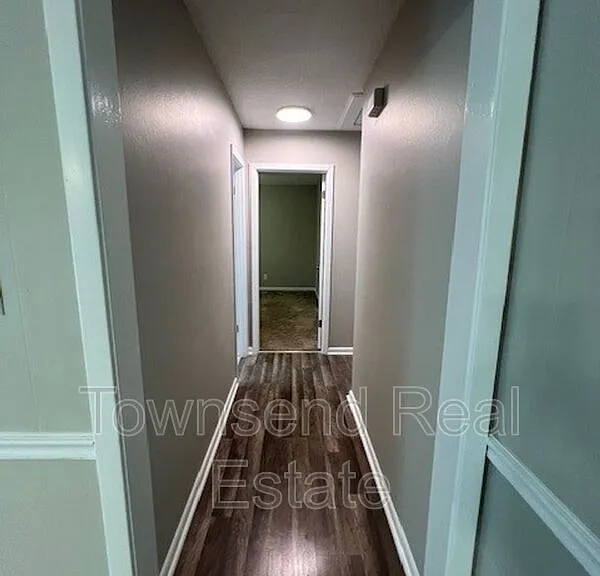 1017 Xavier Dr — Photo 8