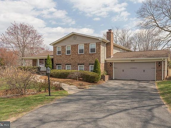 2nd image of 9802 Bridleridge Ct