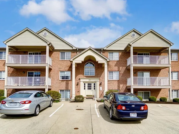 3318 Emerald Lakes Dr Unit 2B, Cincinnati, OH 45211