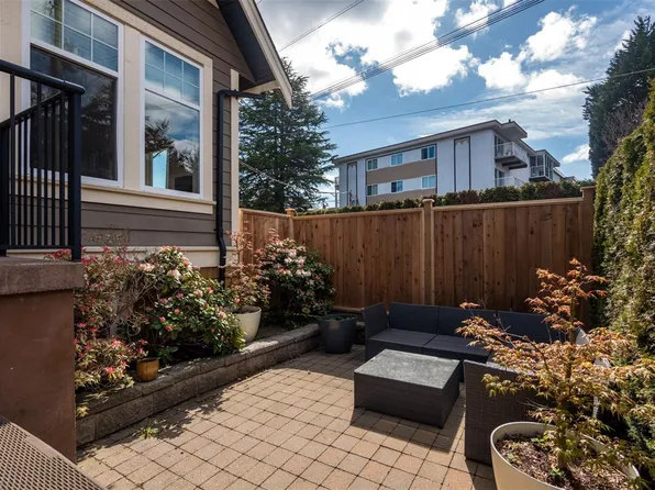 590 Simcoe St, Victoria, BC V8V 1K2