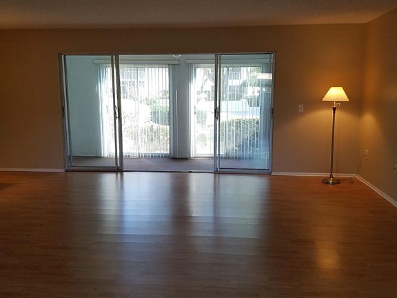 5th image of 3710 El Poinier Ct Unit 513