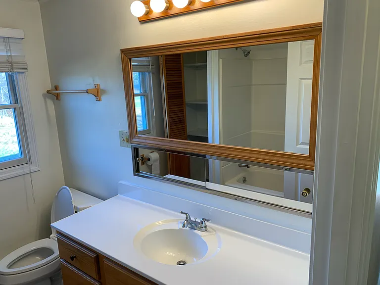 2 Uscg Housing Dr — Photo 8