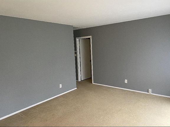 2nd image of 251 Kempton Dr