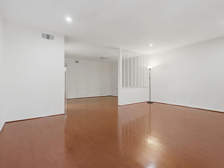 12633 Memorial Dr #170 — Photo 2