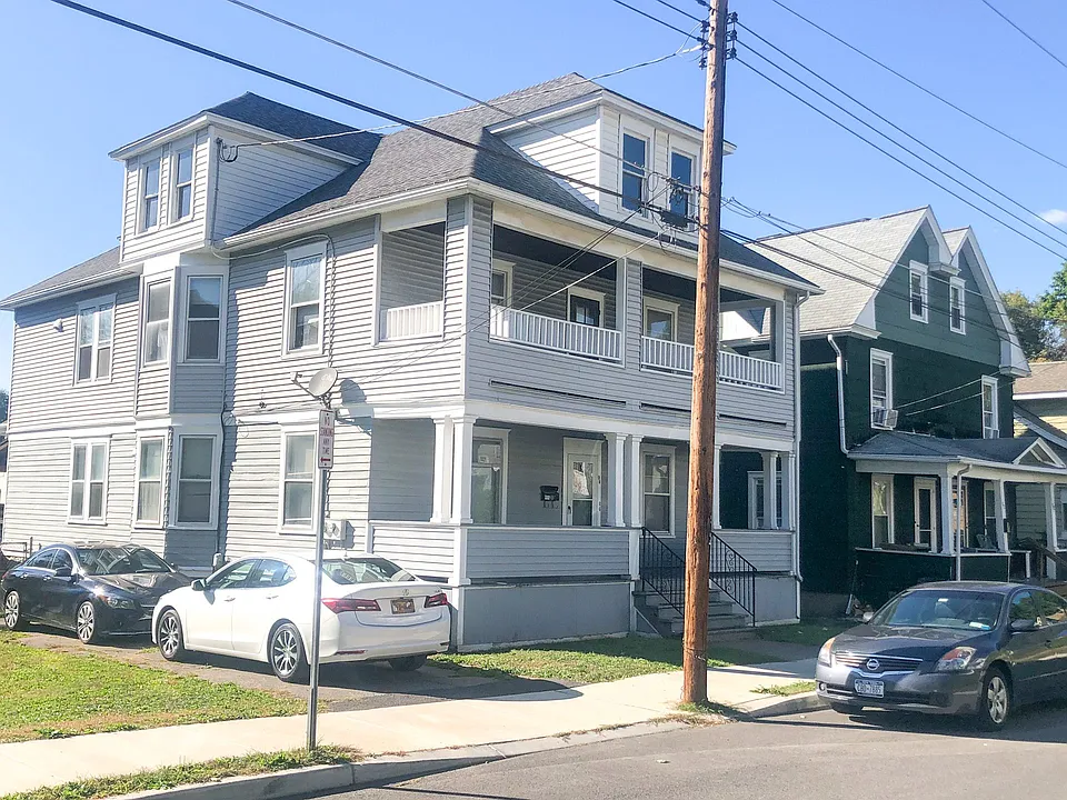 36 Farr Ave