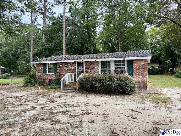 2nd image of 806 Windsor Way