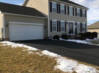 140 Quartz Ridge Dr, York, PA 17408