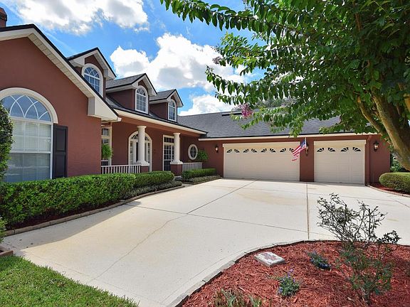 3rd image of 2323 W Clovelly Ln