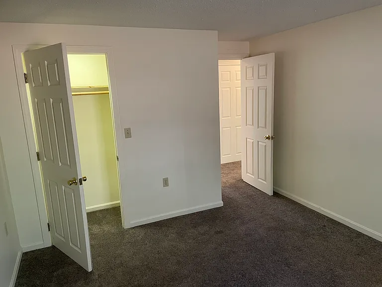826 State St #3 — Photo 12