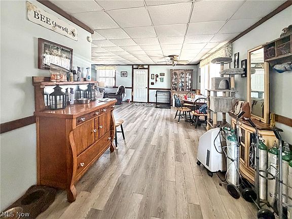 5th image of 34 Benson Ln