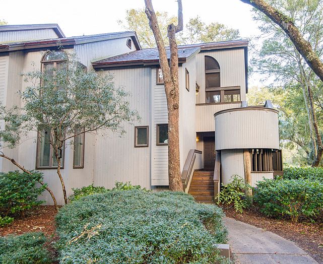 1st image of 4545 Park Lake Dr