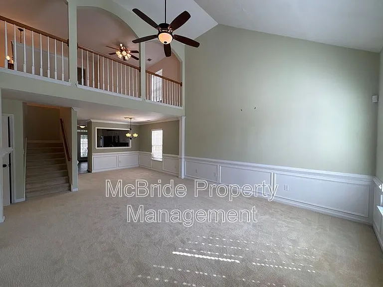 429 Snead Way — Photo 3