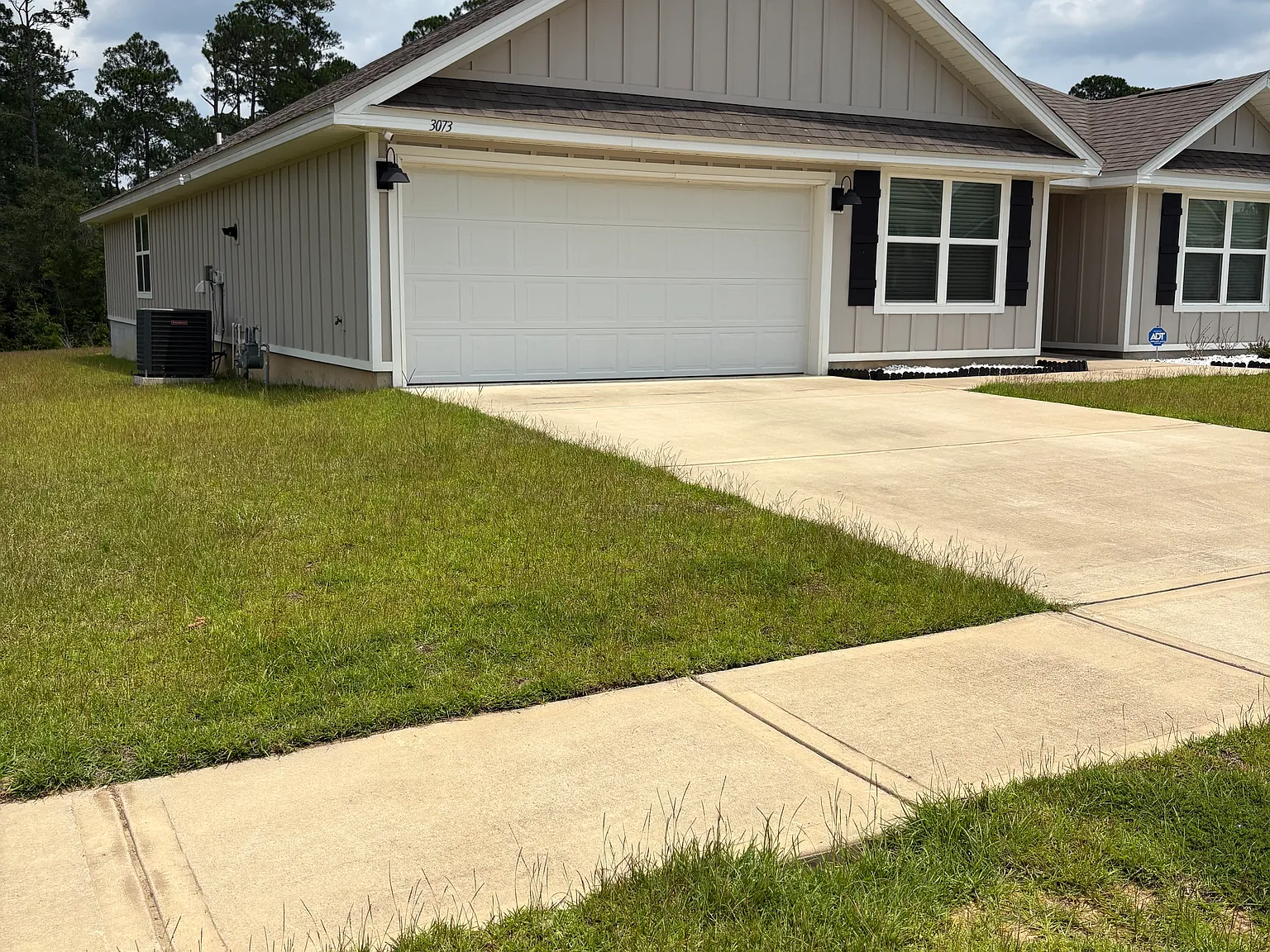 5 bed, 2483 sqft, $2,500 — Photo 2