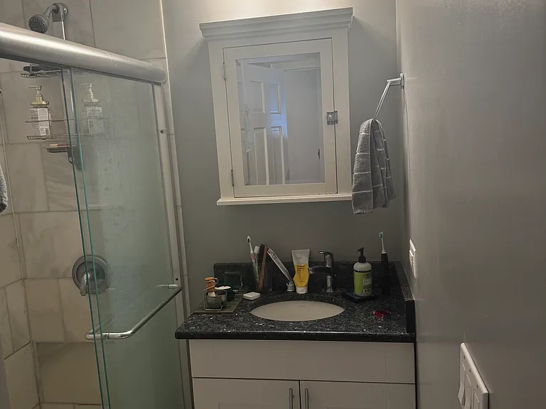 3214 N Racine Ave #2F — Photo 11