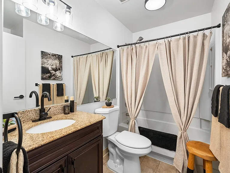 306 Mananai Pl #4D — Photo 9