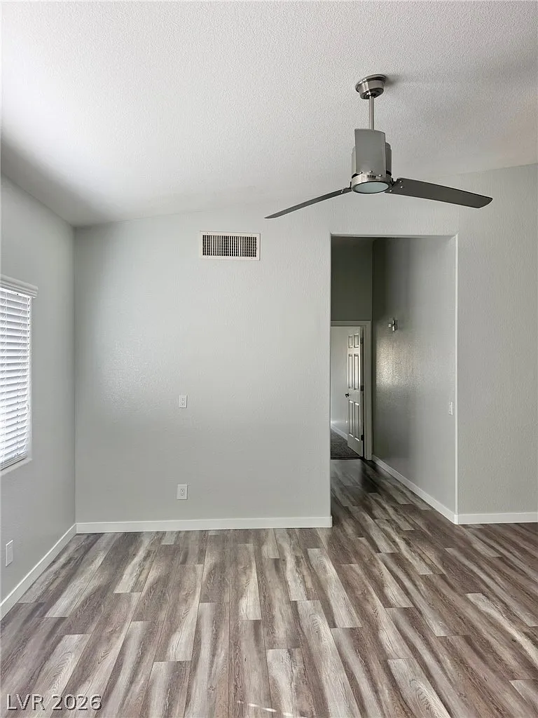 2 bed, 2.0 bath, 1319 sqft, $1,950 — Photo 4