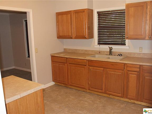 5th image of 1009 Barbara Dr