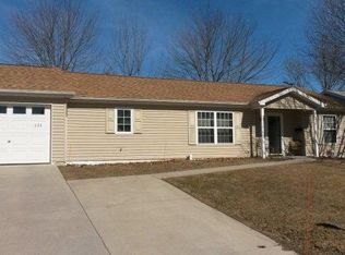121 Juniper Ct, Pine Grove, PA 17963