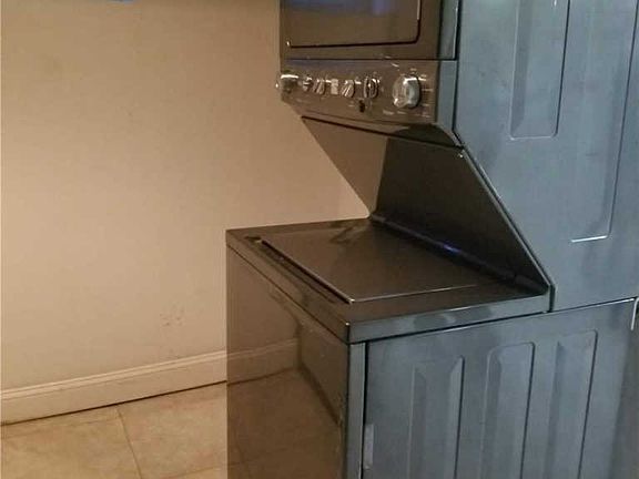 5th image of 13735 171st St