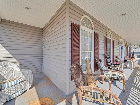 4th image of 2385 Coopers Cove Rd