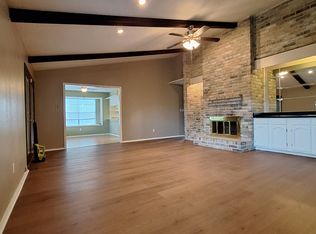 8106 Windy Acres Dr, Houston, TX 77040
