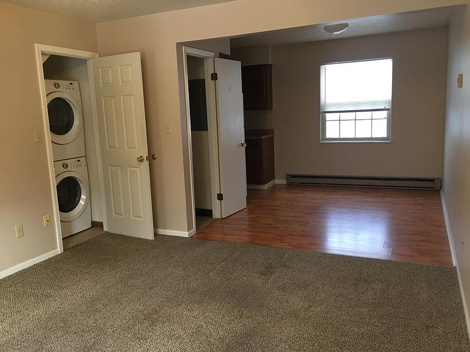 1st image of 9 Ann Marie Dr