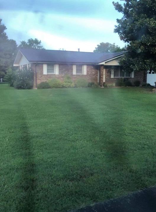 1st image of 203 Ridgeview Dr