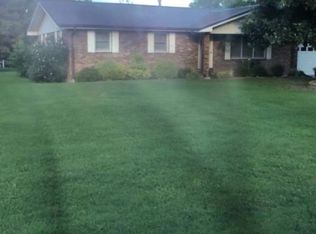 203 Ridgeview Dr, Matthews, MO 63867