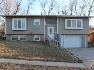 3701 SW 30th Ter, Topeka, KS 66614