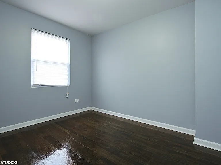 6225 S Indiana Ave — Photo 9