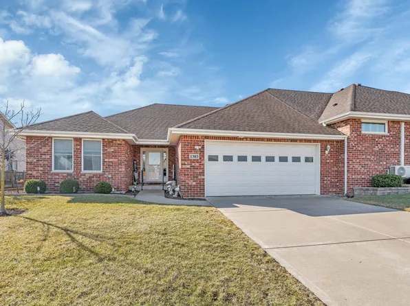 1303 Michael Dr, Morris, IL 60450