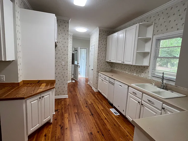 3055 Hadley Ferry Rd — Photo 9