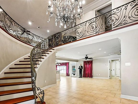3rd image of 4804 Cleveland Pl