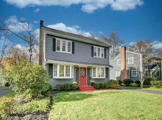 35 Roosevelt Ave, Chatham, NJ 07928