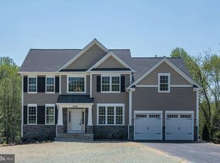 8228 Seneca View Dr, Gaithersburg, MD 20882