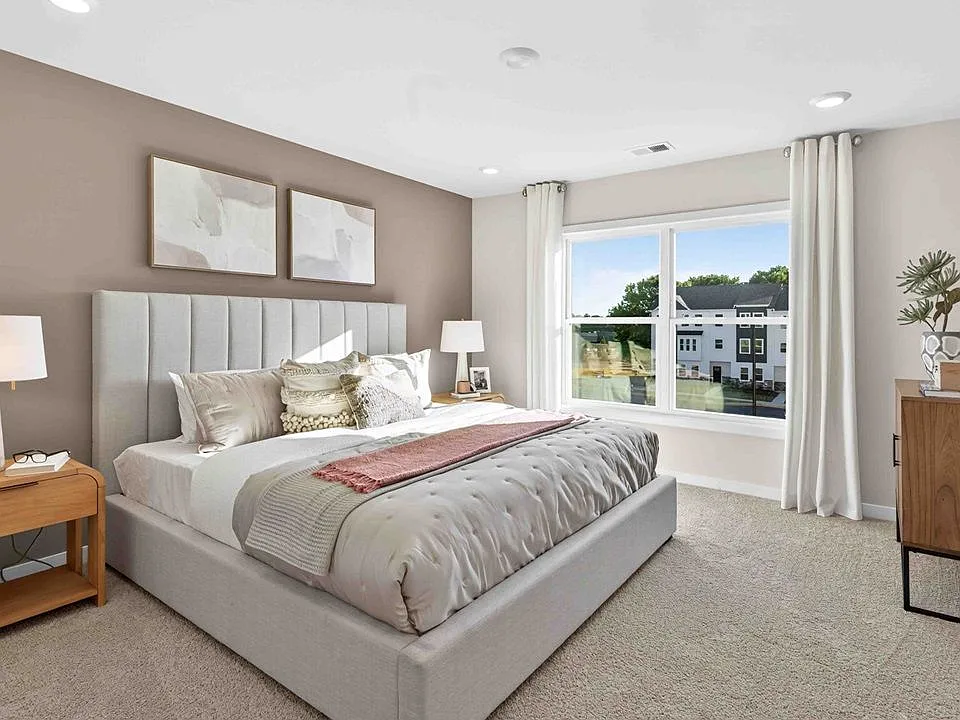 D.R. Horton community model reference, not this actual unit. Layout, dimensions, finishes and views may vary. Furnishings excluded.