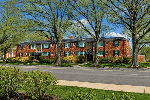 1st image of 6416 Jamieson Ave #2N