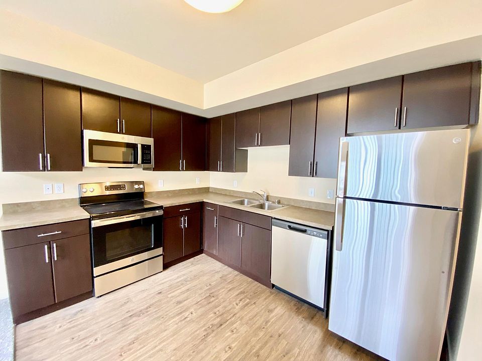 1st image of 10686 NE 10th St #B408