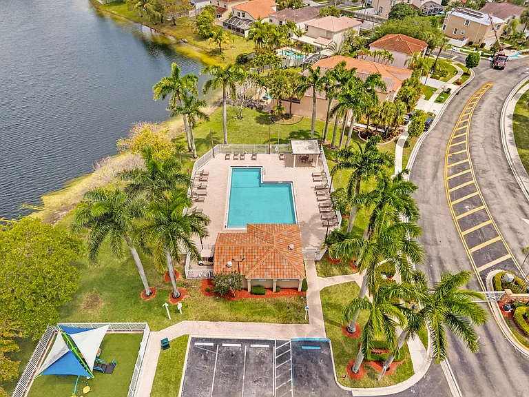 15350 NW 6th Ct — Photo 42