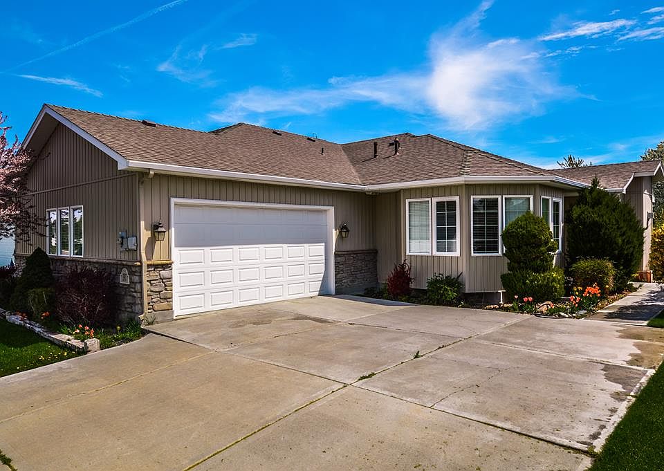 1st image of 3917 Cambria Dr