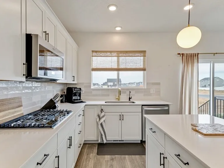 994 S 4090 W — Photo 20