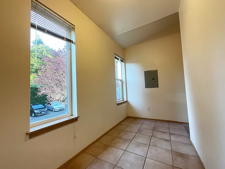 17726 12th Ave NE #104 — Photo 9