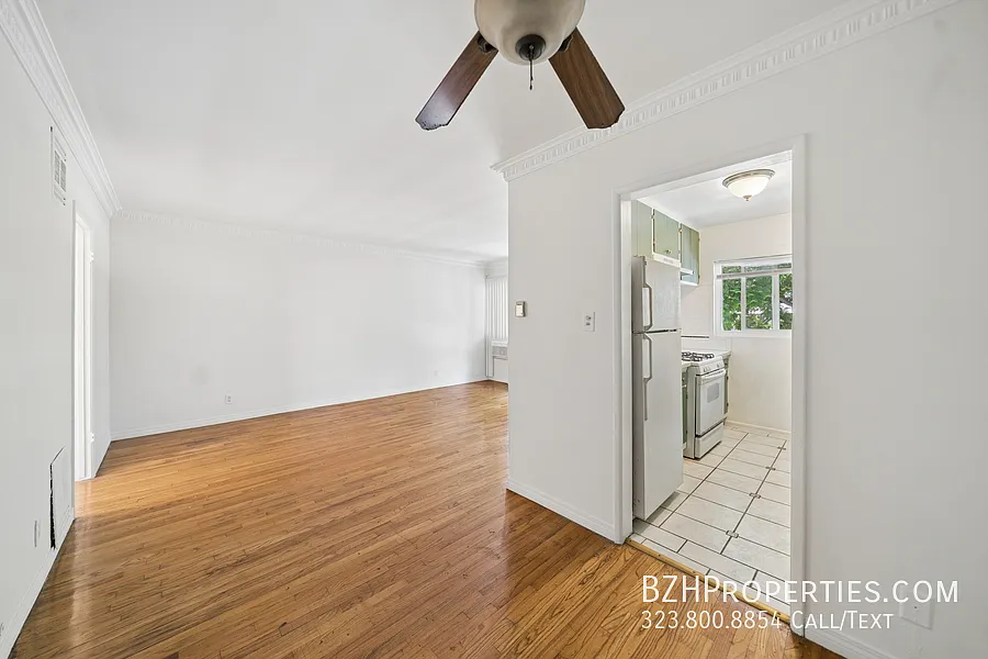 One Bedroom in Prime West Hollywood with Pool Access — Photo 3