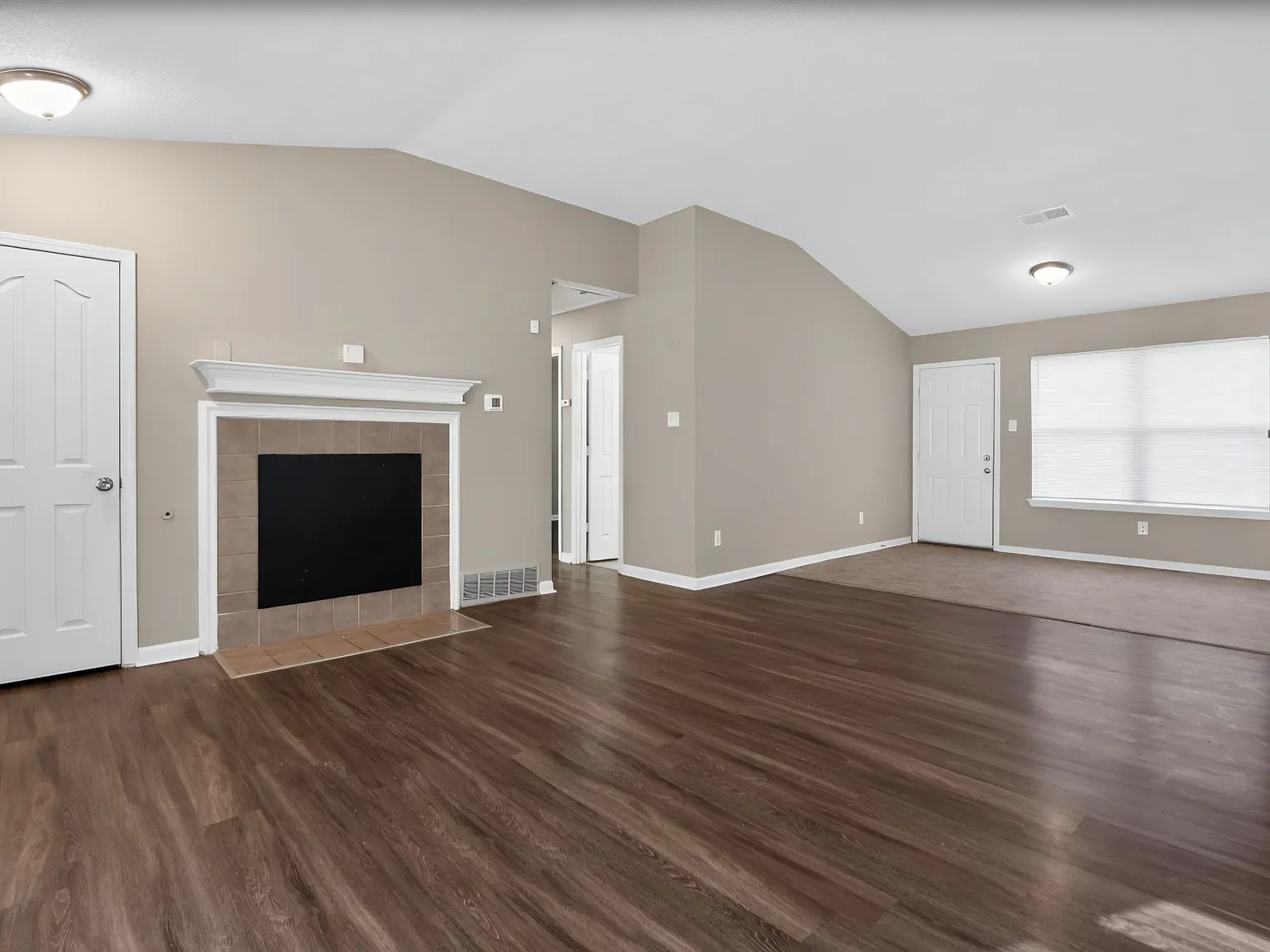 3 bed, 1232 sqft, $1,400 — Photo 3