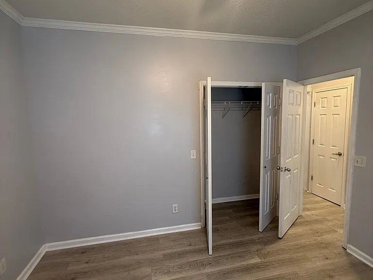 2247 S Meridian St #2247SMERIDIANUNIT1 — Photo 11