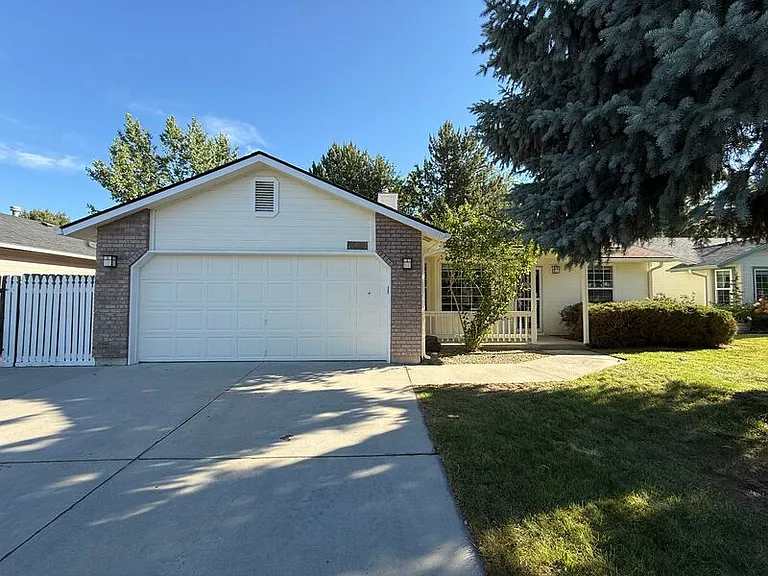 3304 E Anemone Ct — Photo 1